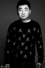 组图：周德华曝光黑白写真 可爱劲十足