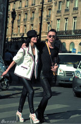 组图：高圆圆巴黎街拍 摩登女郎示范潮流美衣