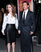 高清图：朱莉皮特情侣档亮相纽约影评人奖庆典