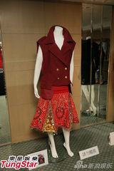 组图：梅艳芳珍贵纪念品展出 歌迷会未邀请梅妈