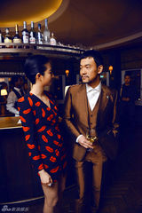 组图：廖凡情人节柏林办生日趴惨遭强吻