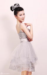 组图：徐立拍俏皮写真 美丽动人大秀性感