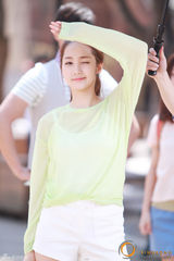 高清组图：韩星朴敏英拍摄饮品广告花絮活泼可爱