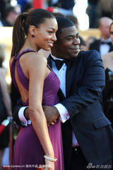 幻灯图：第16届美国演员工会奖红毯 贾斯汀胡茬造型