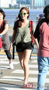 组图：2AM郑珍云加盟《丛林法则2》