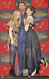 组图：《悲惨世界》东京首映 杰克曼海瑟薇现身