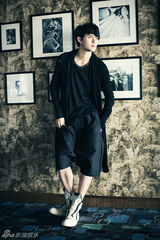 组图：付辛博最新时装大片曝光 复古风来袭