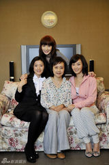 幻灯图集：励志大戏《金枝玉叶》三姐妹剧照曝光 