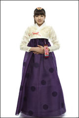 组图：Beast与4minute等韩星穿韩服送中秋祝福