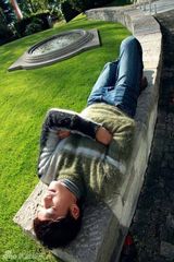 组图：何润东曝光冬日写真 展现温柔倔强