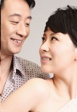 高清图:荧屏情侣合作拍封面 海清黄海波自找快乐