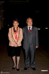 组图：梁靖琪黄敏豪婚宴众星捧场 先忙工作不急造人