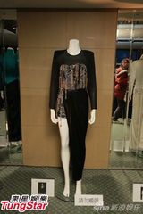 组图：梅艳芳珍贵纪念品展出 歌迷会未邀请梅妈