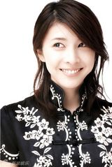 策划：日本女星中国风造型 旗袍团子头贺新春