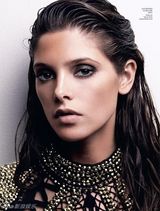 幻灯图集：《暮光之城》女星阿什莉-格林登封面