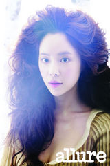 高清组图：韩星黄静茵化妆品写真 清纯装扮清新怡人