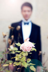 独家高清图：杨千嬅浪漫婚纱故事 巴黎享受每一点爱