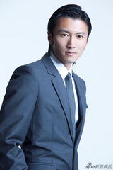 组图：霍汶希密会黄秋生 为谢霆锋选“女友