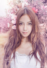 组图：angelababy花仙子写真 翩翩起舞美不胜收