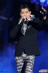 组图：郭富城张惠妹亮相台北跨年high翻全场