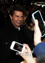 组图：汤姆-克鲁斯走红毯宣传《侠探杰克》