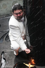 组图：台湾艺人戎祥凌晨猝死 昔日图片盘点