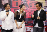 组图：《最强音》冠亚军见面会 陈奕迅摆鬼脸