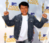 幻灯图：《功夫梦》主演成龙和小史密斯亮相MTV奖