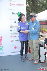 邓萃雯拒谈张柏芝近况 看好视后大热钟嘉欣