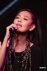 组图：林俊杰获票选人气男艺人 谢谢周杰伦相挺