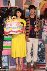 组图：陈伟霆出席时装活动 官恩娜与Mandy Lieu比美