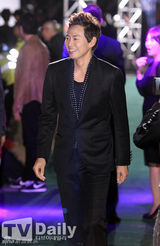 组图：釜山国际电影节众星云集 篮毯璀璨耀眼