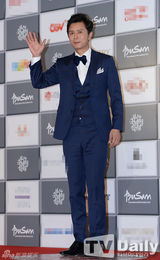 组图：群星闪耀第18届釜山国际电影节红地毯