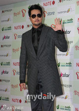 幻灯：少女时代音乐颁奖礼获6项大奖　喜极而泣