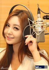 组图：韩星姜艺彬亮相SJ神童广播节目澄清绯闻