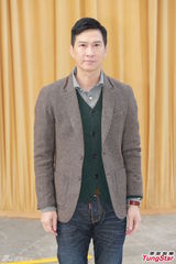 组图：方逸华跪拜邵逸夫 刘德华张学友致祭