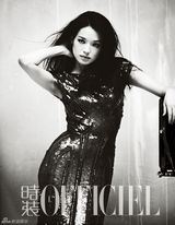 组图：舒淇黑白复古慵懒迷情登《时装》周年刊封面
