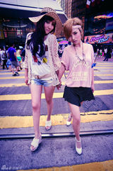 组图：UP Girls香港拍摄写真 热辣比基尼首度曝光