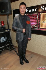 组图：佘诗曼拒恋富二代 黎耀祥争视帝感压力