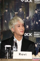 组图：吸血鬼男团VIXX袭台 任评审和粉丝比实力