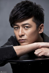 组图：朱雨辰居家写真曝光 自然随性别具魅力