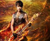 高清组图：信化身龙战骑士 烈焰吉他爆乳代言