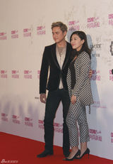 组图：谢楠吴京盛典秀恩爱 王岳伦亲吻李湘