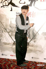 幻灯：《苏乞儿》香港首映 醉拳街舞表演向八爷致敬