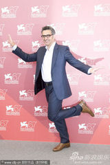 高清图：影片《激情》记者会 克里斯蒂安娜大派香吻