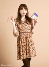 组图：日本模特宫田聪子示范89款秋季服饰搭配