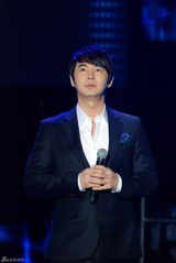 高清组图：神话JUNJIN会歌迷 开心互动劲歌热舞