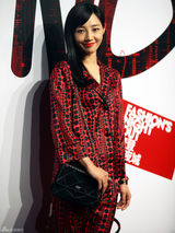 组图：白百何波点睡衣装亮相时尚活动