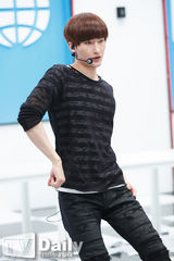 组图：SJ-M与MBLAQ等热唱《MCD》 2NE1夺冠