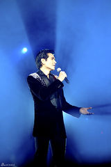 策划：费翔旧照回顾 英俊少年变性感大叔